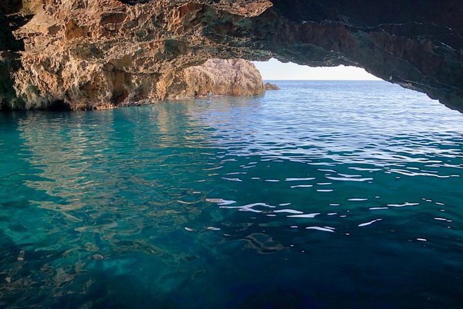 Blue Cave & Lady of the Rocks 3 hrs private tour (up to 5 pax) - From Kotor to Prčanj and Stoliv
