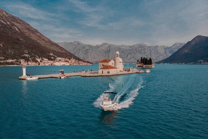 Blue Cave & Lady of the Rocks 3 hrs private tour (up to 8 pax) - Our Lady’s Temple and the narrow passage at Verige