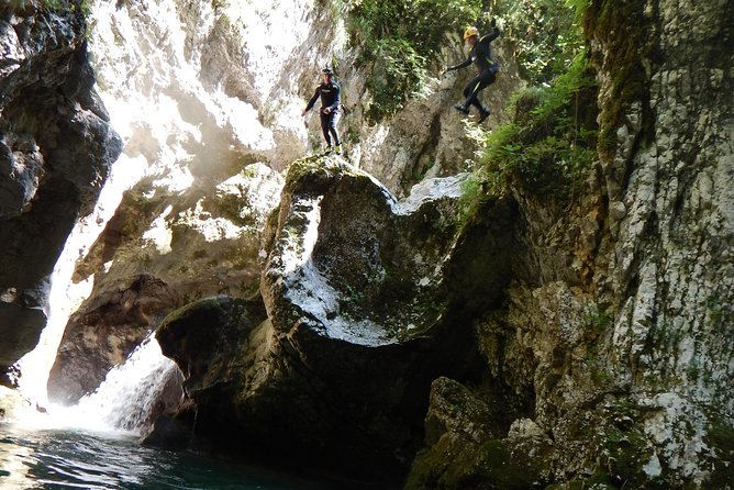 Canyoning in Nevidio Canyon - From 11 a.m. to 3 p.m. inside the canyon