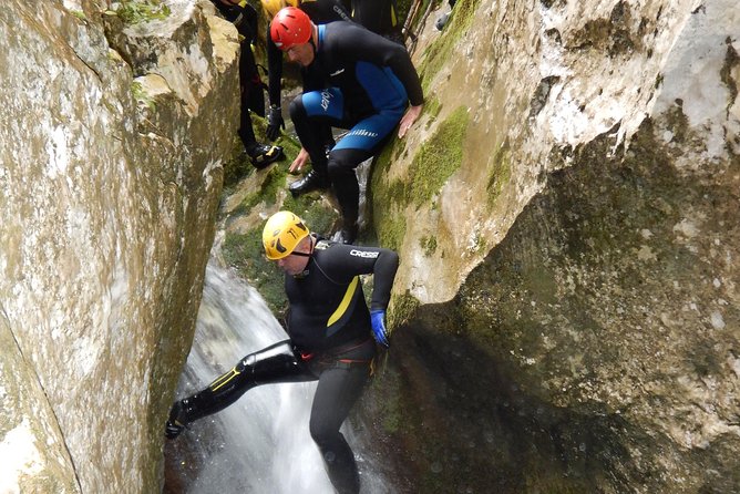 Canyoning in Nevidio Canyon - Refreshment breaks with a local touch