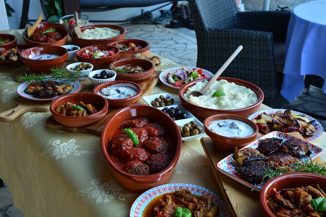 Cooking Class with dinner/lunch in Ulcinj Montenegro - Eating together at Guest House Vera