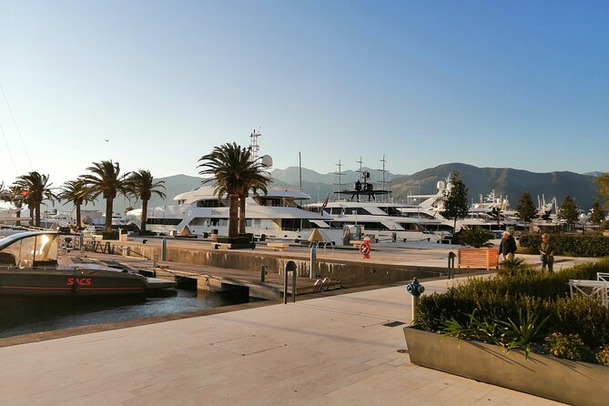 Deluxe Boka Bay Tour with lunch - Key points at a glance