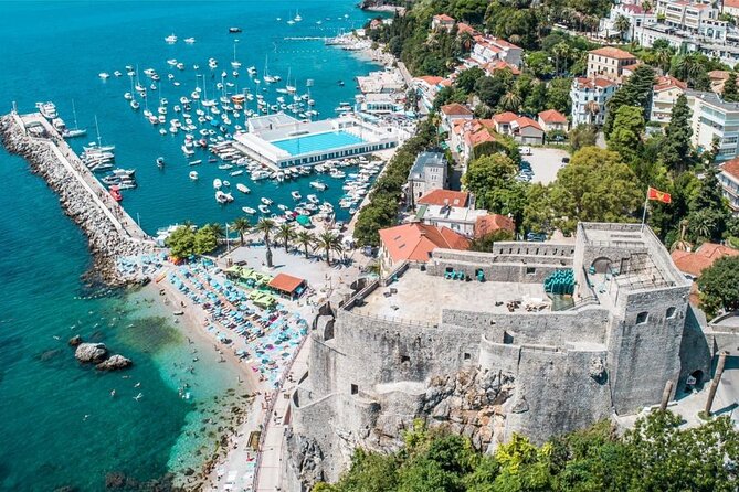 Dubrovnik Private Tour from Montenegro - Crossing the border into Croatia