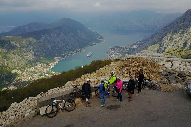 Epic 25 Turns Downhill Bike Descent w/ Panoramic Cable Car Ascent - The midway cafe and practical comforts