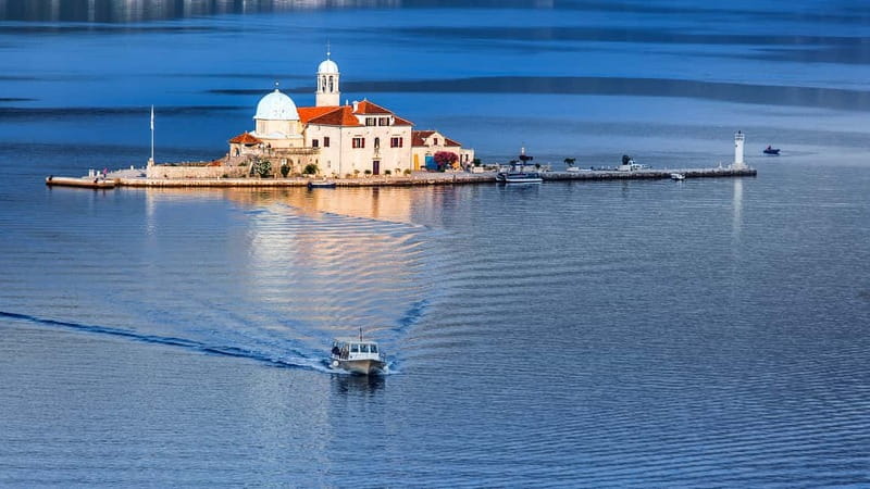 From Dubrovnik: Montenegro Boat Tour from Perast to Kotor - Who should book this trip