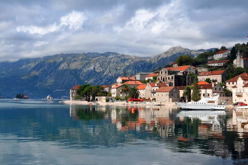From Dubrovnik: Montenegro Coast Full-Day Trip - Crossing into Montenegro and circling Boka Kotorska