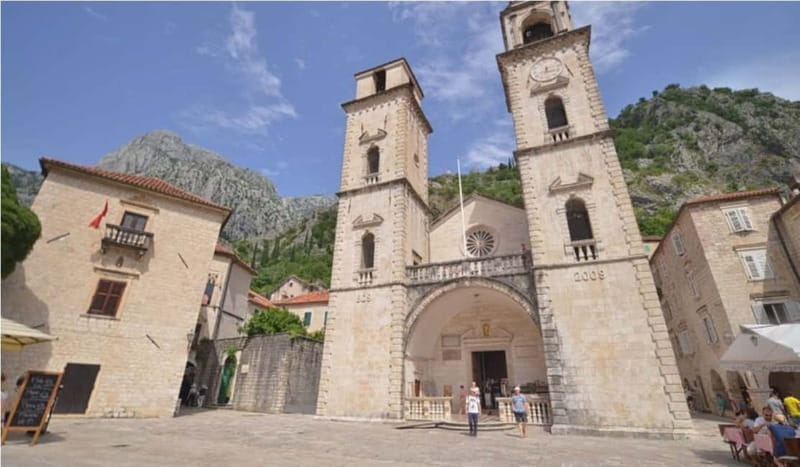 From Dubrovnik: Montenegro Day Trip with Boat Cruise - Who should take this Montenegro day trip?
