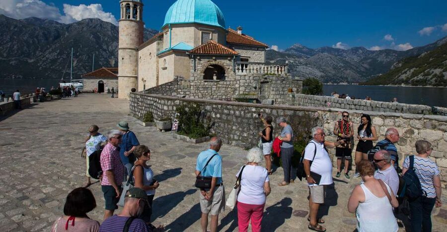 From Dubrovnik: Montenegro Highlights Day Tour - Why Montenegro makes a good day trip from Dubrovnik