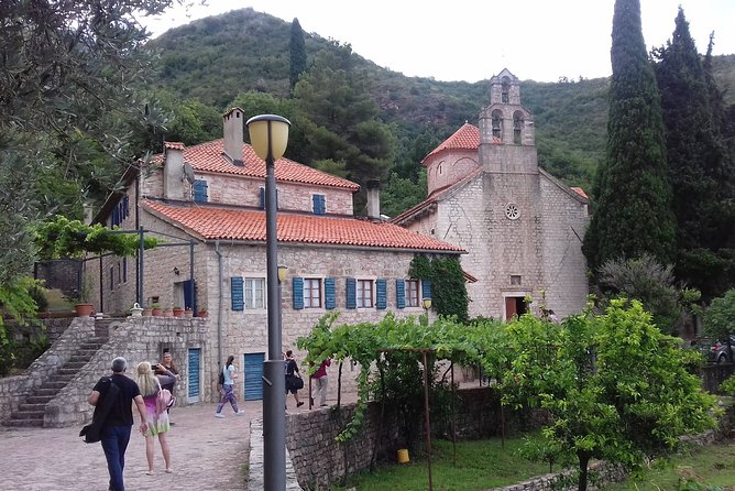 Great tour of coastal monasteries in Budva - Walking on the path of history! - Praskvica Monastery and the peach-scented spring