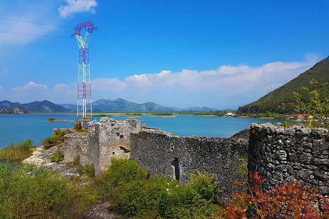 Kayak Guided Tour Skadar lake - Adventure in National park - A 15-minute pause at Fort Lesendro