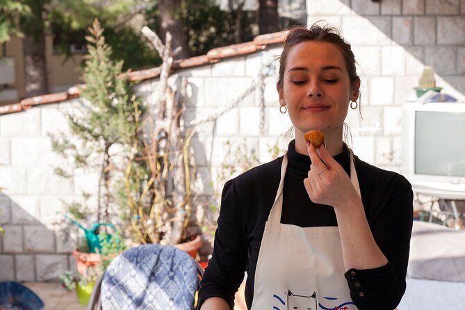 Kotor private cooking class with lunch and Old town guided tour - A few minutes to Susana’s home