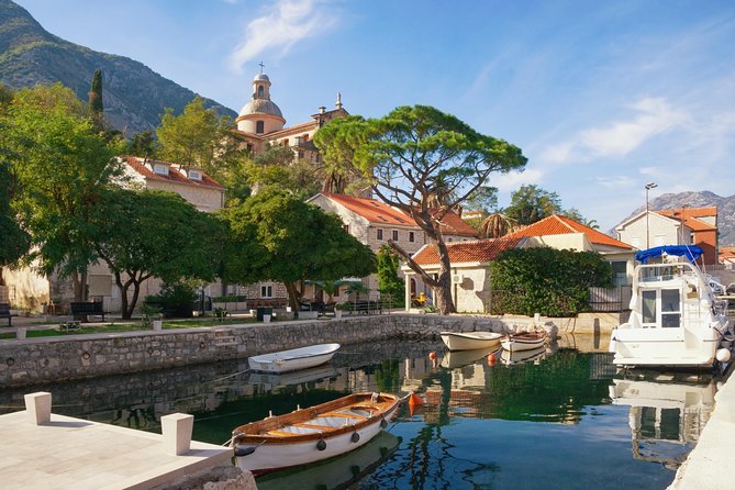 Kotor Red Semi-Submarine Tour: Underwater Cabin Family Adventure - The 20-minute underwater cabin