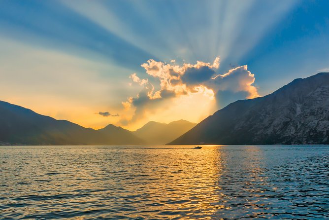 Kotor Red Semi-Submarine Tour: Underwater Cabin Family Adventure - Why the above-water scenery may be the real value
