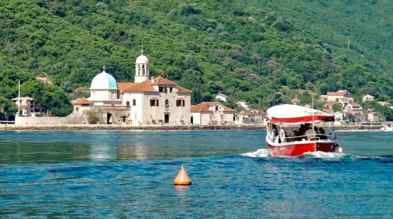 Montenegro Tour with Optional Kotor Bay Boat Cruise - Kotor’s Venetian old town in two stages