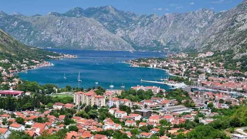 Montenegro Tour with Optional Kotor Bay Boat Cruise - Transport, group size, and the long return