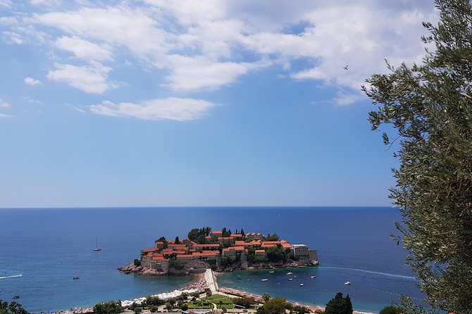 Private transfers from Podgorica Airport and city to Budva - What the local advice adds