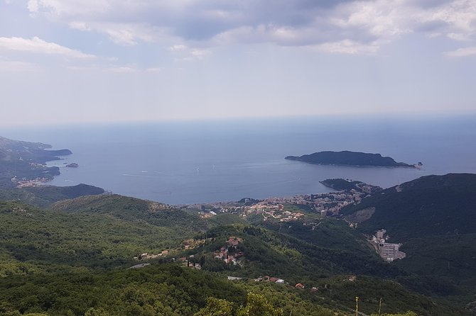 Private transfers from Podgorica Airport and city to Budva - Communication before the ride