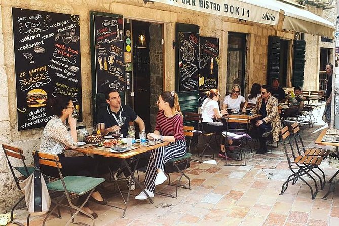 Private Walking tour with Wine and Food - How the two-hour schedule feels