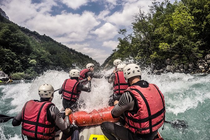Rafting Adrenalin 7km - Suiting up for the launch
