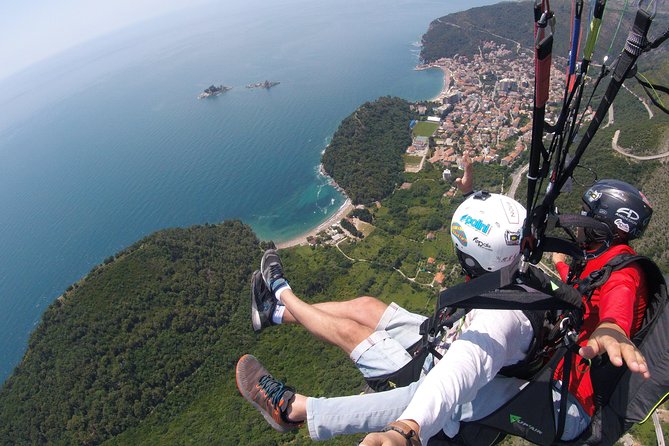 Relaxing flight in Petrovac - What the first few minutes feel like